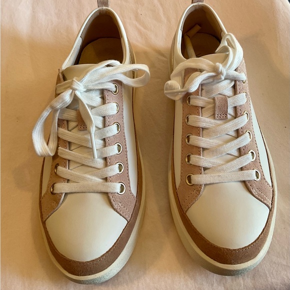 Vionic Winny Sneakers White/Blush/Gold Size 7.5 - Picture 2 of 9